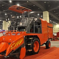 金利6L88型三行玉米收获机