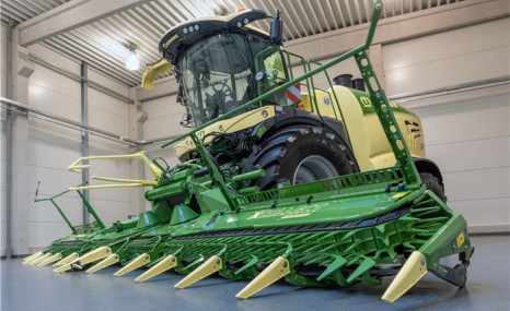 科罗尼BiGX1180自走式青贮饲料收获机