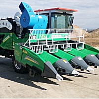 鹏翔4YZ-4A收割机