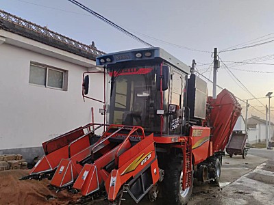 泰利农王4YZ-3A自走式玉米收获机