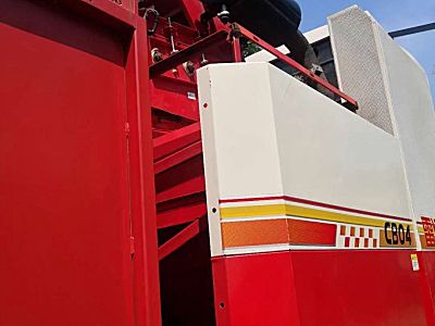 雷沃谷神CB04玉米收获机