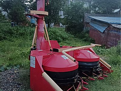 山东牧牛4QX-2250悬挂式青饲料收获机