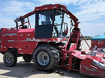 新疆牧神4QZ-3000A型自走式青（黄）贮饲料收获机