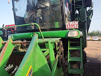 迪马战狼4YZ-4CJ1自走式穗茎兼收玉米收获机