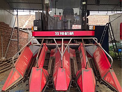牧神4YZB-4C玉米收割机